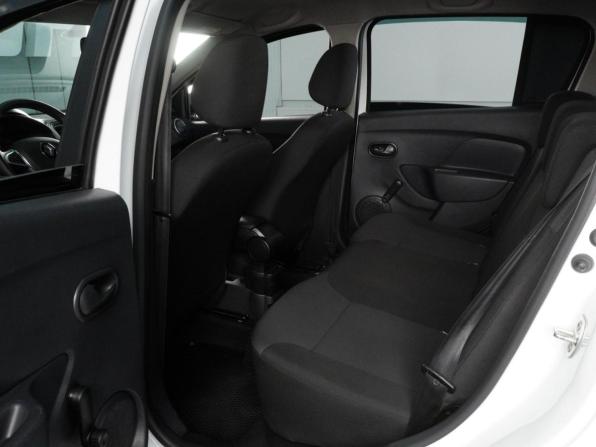 Renault Sandero II Рестайлинг с пробегом 2020 года, цена 670 000 рублей, 220109 км, хэтчбек, Автокод Объявления