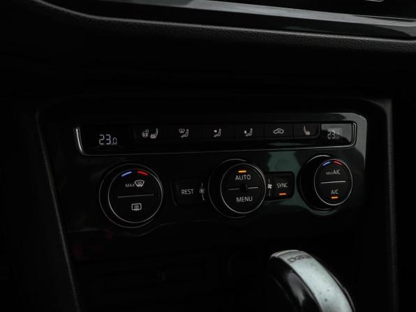 Volkswagen Tiguan II с пробегом 2017 года, цена 2 299 000 рублей, 184195 км, внедорожник, Автокод Объявления