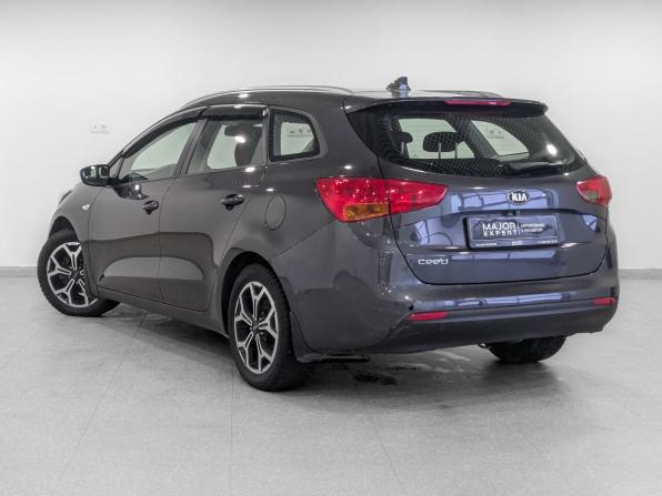Kia Ceed II Рестайлинг с пробегом 2017 года, цена 1 400 000 рублей, 101000 км, универсал, Автокод Объявления
