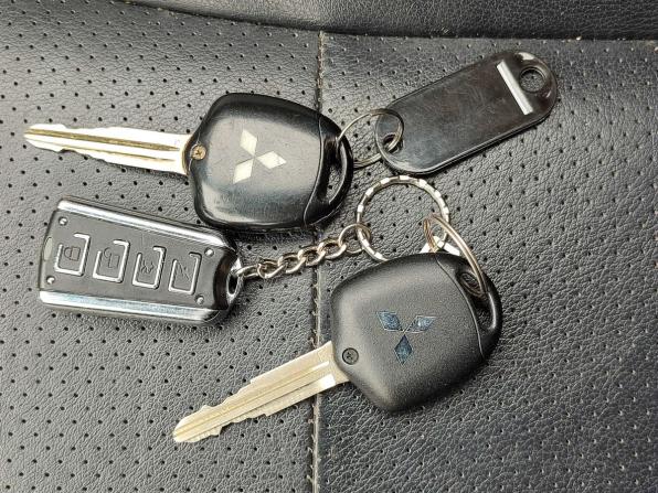 Mitsubishi Pajero Sport II Рестайлинг с пробегом 2014 года, цена 1 199 000 рублей, 301100 км, внедорожник, Автокод Объявления