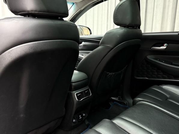 Hyundai Santa Fe IV Рестайлинг с пробегом 2021 года, цена 3 449 000 рублей, 40709 км, внедорожник, Автокод Объявления