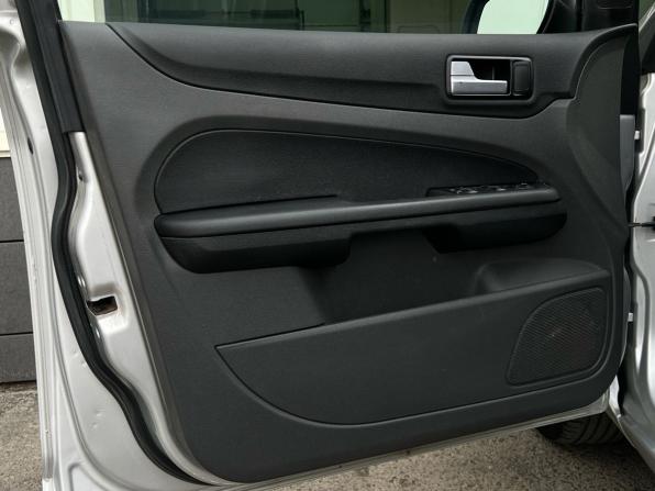 Ford Focus II с пробегом 2007 года, цена 415 000 рублей, 226604 км, седан, Автокод Объявления