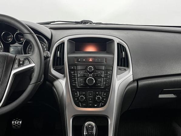 Opel Astra J с пробегом 2010 года, цена 657 000 рублей, 269851 км, хэтчбек, Автокод Объявления
