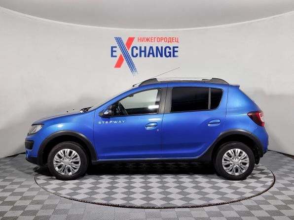 Renault Sandero II с пробегом 2015 года, цена 629 000 рублей, 211757 км, хэтчбек, Автокод Объявления
