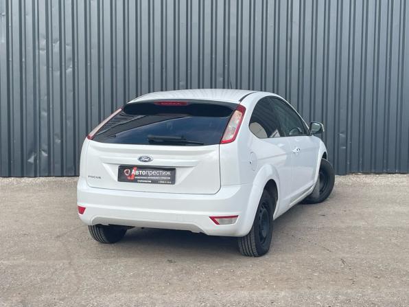 Ford Focus II Рестайлинг с пробегом 2011 года, цена 425 000 рублей, 218778 км, хэтчбек, Автокод Объявления