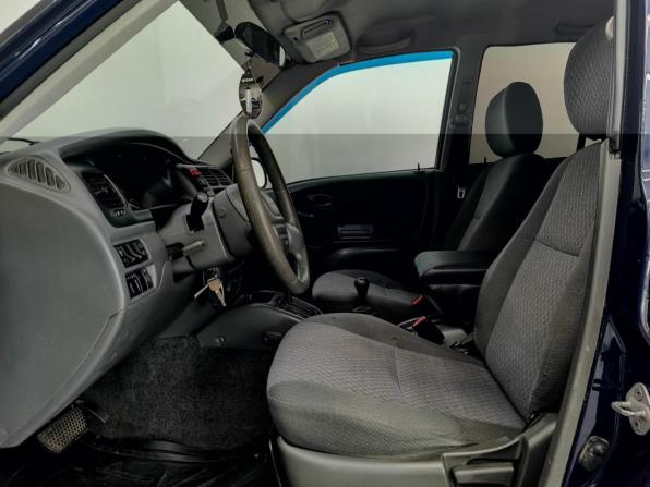 Chevrolet Tracker II с пробегом 2000 года, цена 390 000 рублей, 259067 км, внедорожник, Автокод Объявления