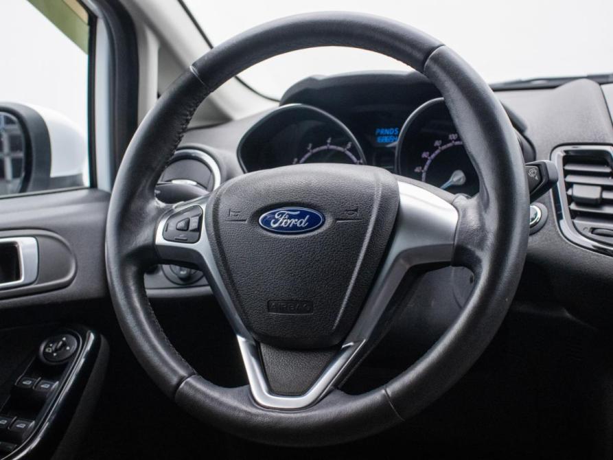 Ford Fiesta Mk6 Рестайлинг Москва  - изображение 16