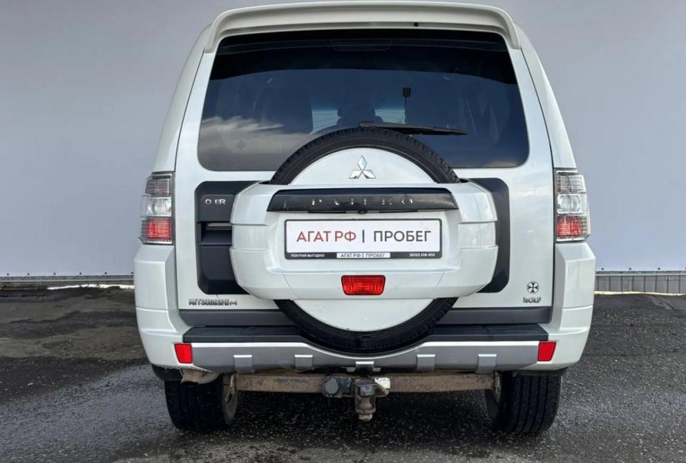 Mitsubishi Pajero IV Рестайлинг 2 Киров  - изображение 7