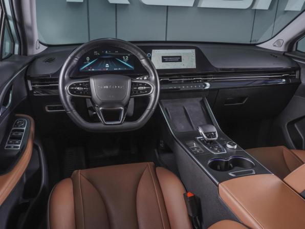 Omoda C5 I с пробегом 2023 года, цена 1 800 000 рублей, 42496 км, внедорожник, Автокод Объявления