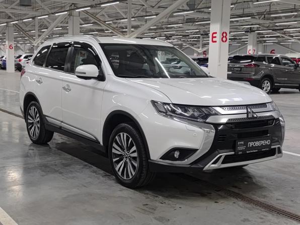 Mitsubishi Outlander III Рестайлинг 3 с пробегом 2021 года, цена 2 450 000 рублей, 143387 км, внедорожник, Автокод Объявления