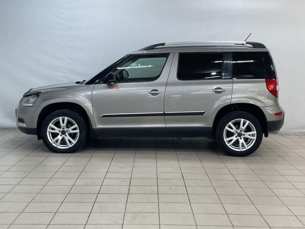 Skoda Yeti I Рестайлинг с пробегом 2016 года, цена 1 480 000 рублей, 125721 км, внедорожник, Автокод Объявления