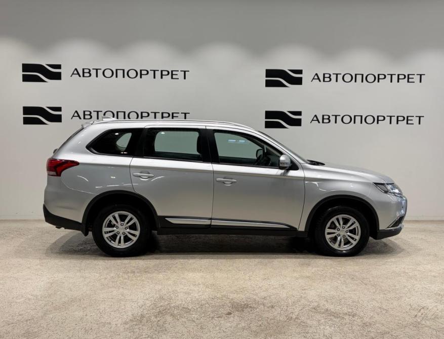 Mitsubishi Outlander III Рестайлинг 2 Санкт-Петербург  - изображение 8