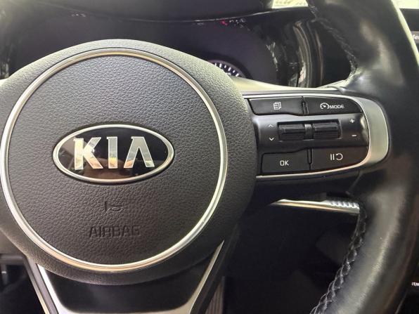 Kia K5 III с пробегом 2021 года, цена 2 370 000 рублей, 129600 км, седан, Автокод Объявления