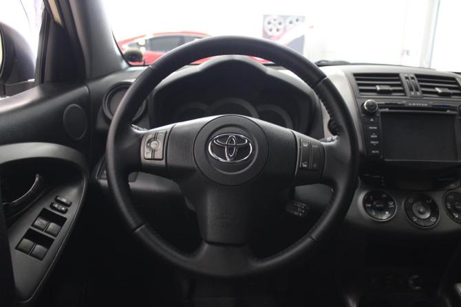Toyota RAV4 III (XA30) Рестайлинг с пробегом 2010 года, цена 1 548 000 рублей, 197000 км, внедорожник, Автокод Объявления