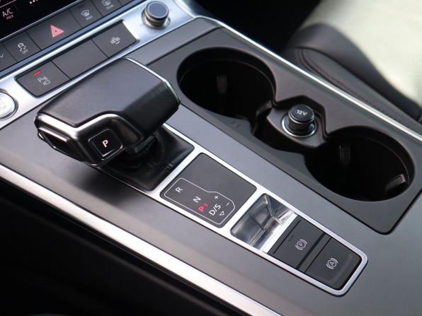 Audi A6 V (C8) с пробегом 2019 года, цена 3 300 000 рублей, 152713 км, седан, Автокод Объявления