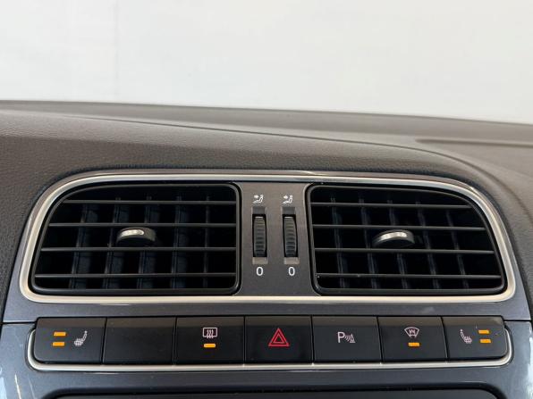 Volkswagen Polo V Рестайлинг с пробегом 2020 года, цена 1 275 000 рублей, 76153 км, седан, Автокод Объявления