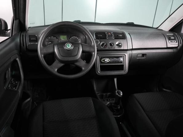 Skoda Fabia II Рестайлинг с пробегом 2012 года, цена 559 040 рублей, 228567 км, хэтчбек, Автокод Объявления