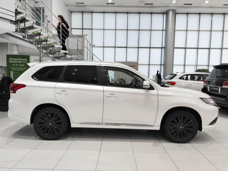 Mitsubishi Outlander III Рестайлинг 3 Казань  - изображение 5