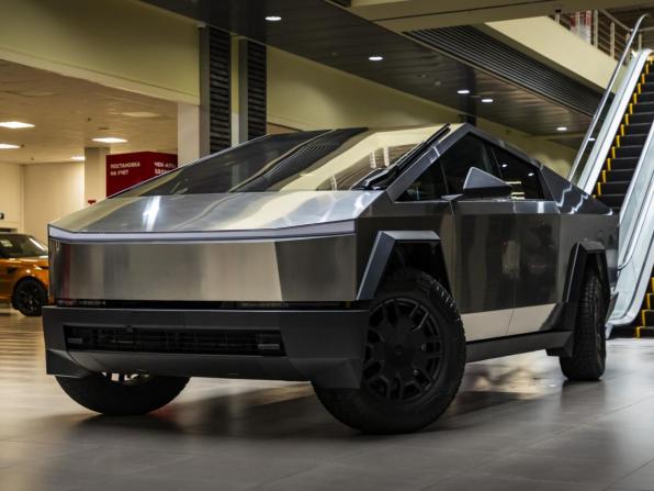 Tesla Cybertruck с пробегом 2024 года, цена 18 400 000 рублей, 455 км, offers.body_type.unknown, Автокод Объявления