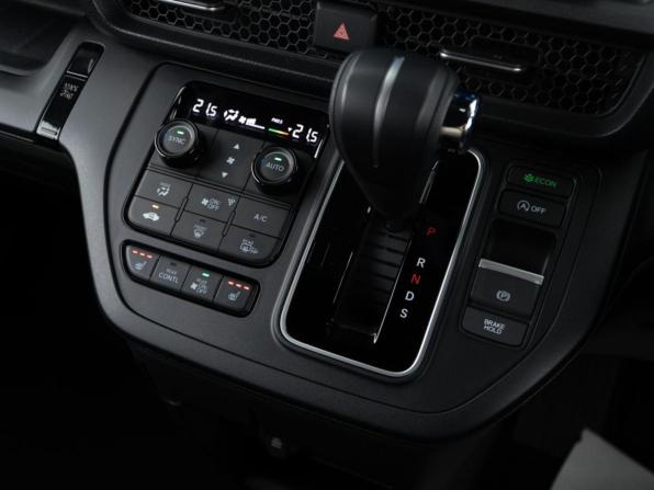 Honda Stepwgn VI с пробегом 2024 года, цена 3 976 900 рублей, 1125 км, минивэн, Автокод Объявления