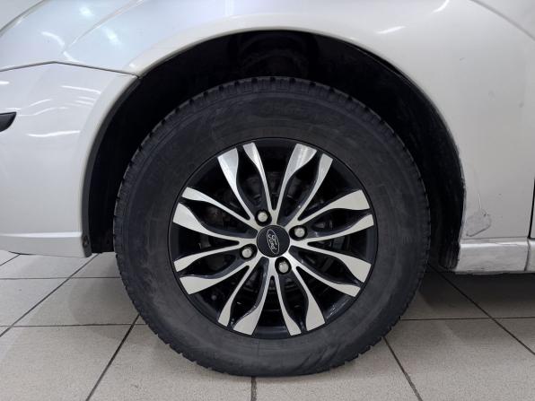 Ford Focus I Рестайлинг с пробегом 2005 года, цена 340 000 рублей, 292681 км, седан, Автокод Объявления