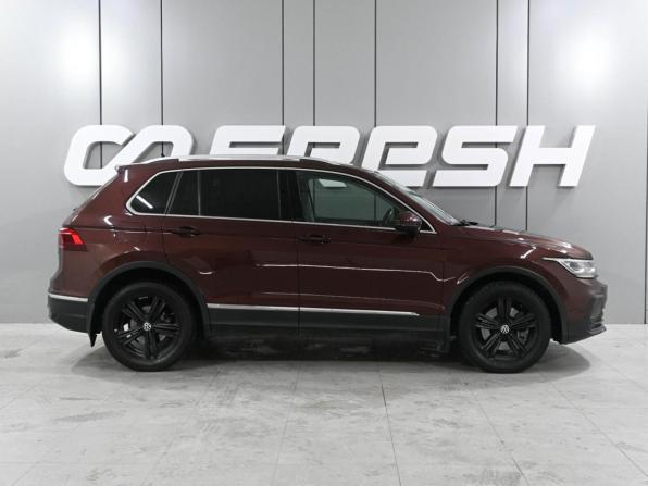 Volkswagen Tiguan II Рестайлинг с пробегом 2021 года, цена 2 999 000 рублей, 82694 км, внедорожник, Автокод Объявления