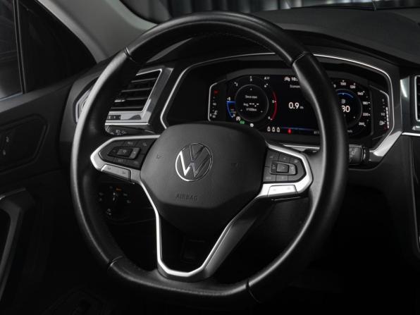 Volkswagen Tiguan II Рестайлинг с пробегом 2021 года, цена 3 449 000 рублей, 87772 км, внедорожник, Автокод Объявления