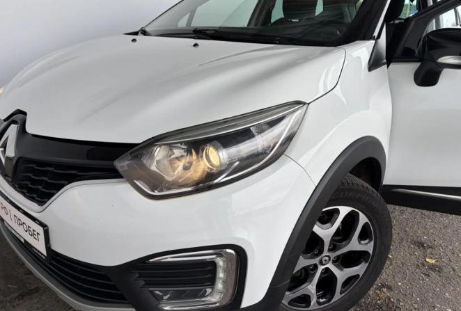 Renault Kaptur I с пробегом 2017 года, цена 1 215 000 рублей, 121641 км, внедорожник, Автокод Объявления