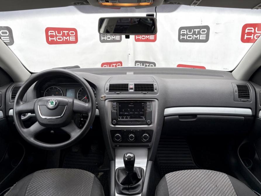 Skoda Octavia II (A5) Рестайлинг Санкт-Петербург  - изображение 9