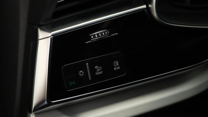 Audi Q8 I (4M) с пробегом 2022 года, цена 7 300 000 рублей, 98933 км, внедорожник, Автокод Объявления