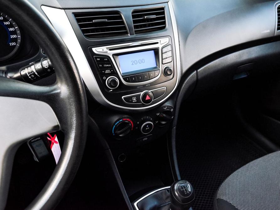 Hyundai Solaris I Екатеринбург  - изображение 9