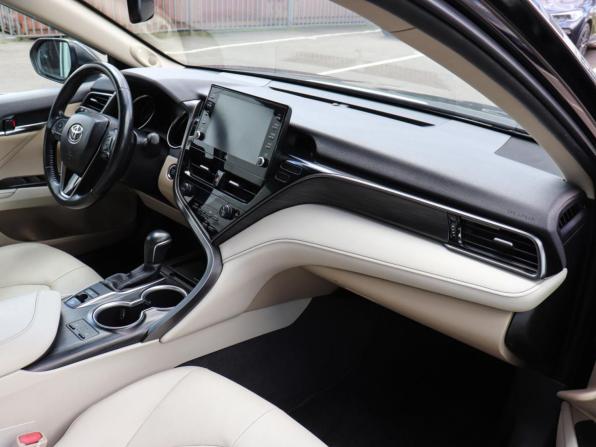 Toyota Camry VIII (XV70) Рестайлинг с пробегом 2021 года, цена 2 768 000 рублей, 145800 км, седан, Автокод Объявления