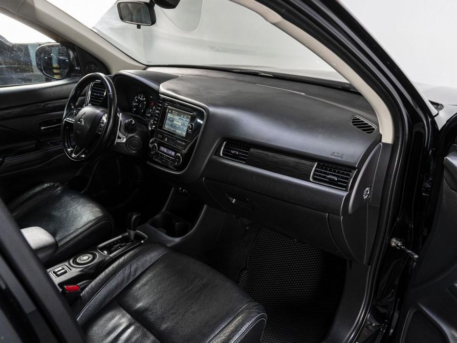 Mitsubishi Outlander III Рестайлинг 2 Тюмень  - изображение 16