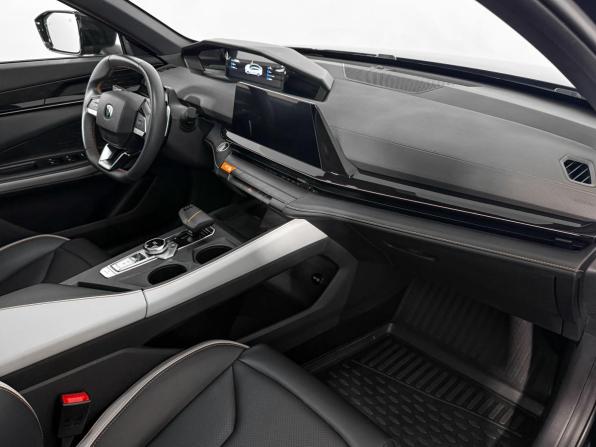 Changan UNI-V I с пробегом 2024 года, цена 2 150 000 рублей, 25383 км, лифтбек, Автокод Объявления
