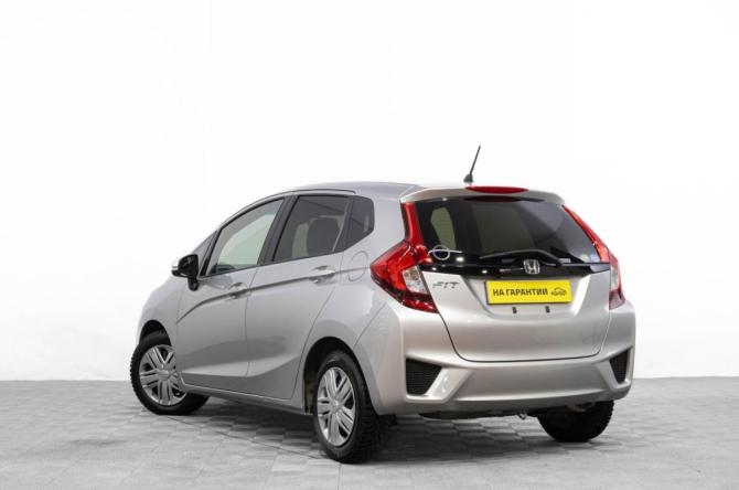 Honda Fit III с пробегом 2017 года, цена 1 199 000 рублей, 95000 км, хэтчбек, Автокод Объявления