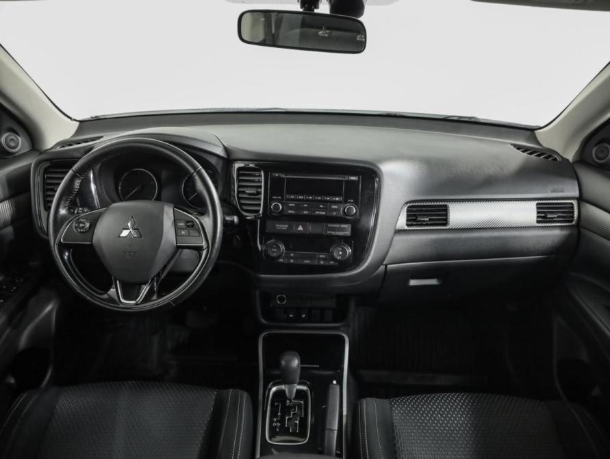 Mitsubishi Outlander III Рестайлинг 2 Санкт-Петербург  - изображение 10