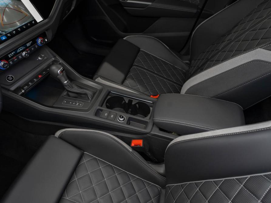 Audi Q3 II (F3) Москва  - изображение 15