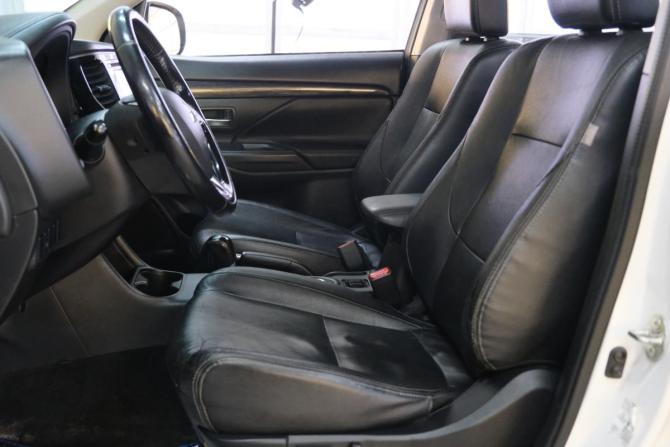 Mitsubishi Outlander III Рестайлинг 2 с пробегом 2016 года, цена 1 669 000 рублей, 327000 км, внедорожник, Автокод Объявления