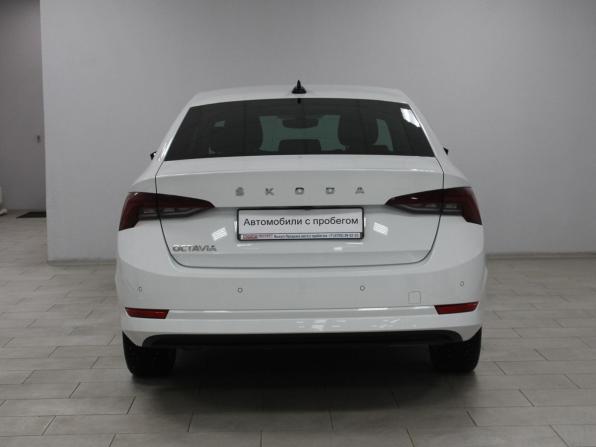Skoda Octavia IV (A8) с пробегом 2021 года, цена 2 619 900 рублей, 64857 км, лифтбек, Автокод Объявления
