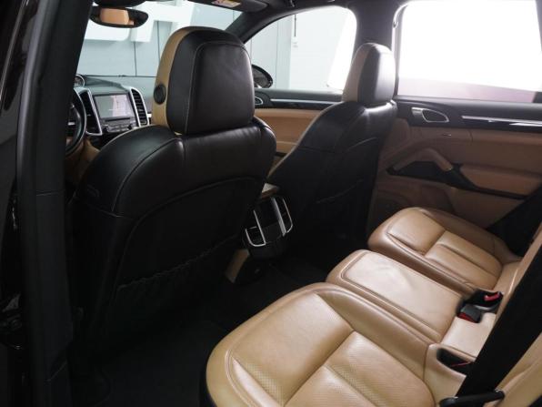Porsche Cayenne II Рестайлинг (958) с пробегом 2017 года, цена 3 286 000 рублей, 265563 км, внедорожник, Автокод Объявления