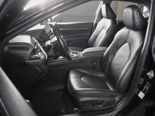 Toyota Camry VIII (XV70) Рестайлинг с пробегом 2022 года, цена 3 299 000 рублей, 136025 км, седан, Автокод Объявления