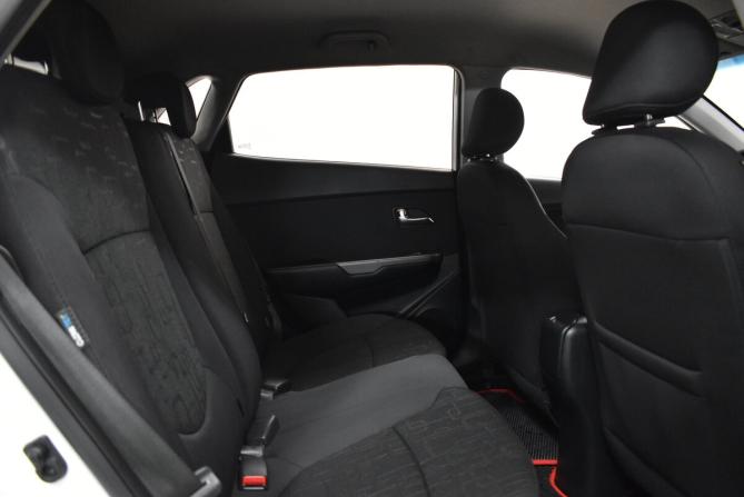 Kia Rio III Рестайлинг с пробегом 2017 года, цена 1 020 000 рублей, 169549 км, хэтчбек, Автокод Объявления
