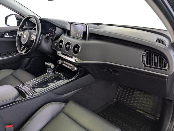 Kia Stinger I с пробегом 2019 года, цена 2 300 000 рублей, 87305 км, лифтбек, Автокод Объявления