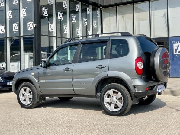 Chevrolet Niva I Рестайлинг с пробегом 2017 года, цена 884 000 рублей, 52000 км, внедорожник, Автокод Объявления