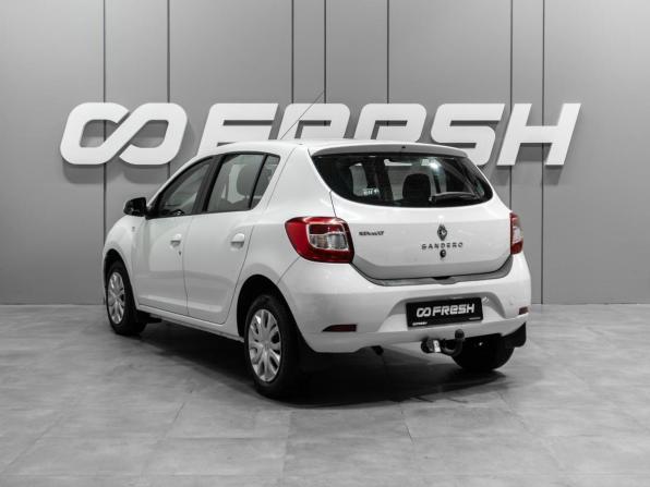 Renault Sandero II с пробегом 2017 года, цена 749 000 рублей, 137185 км, хэтчбек, Автокод Объявления