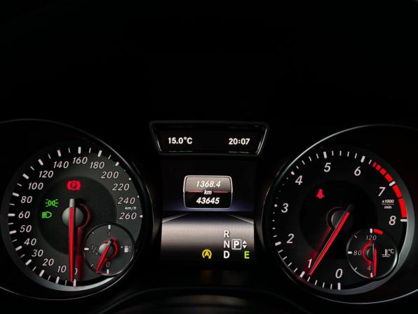 Mercedes-Benz GLA I (X156) с пробегом 2015 года, цена 2 415 000 рублей, 45000 км, внедорожник, Автокод Объявления