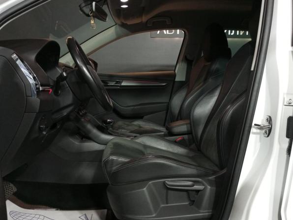 Skoda Karoq I с пробегом 2020 года, цена 2 280 000 рублей, 97422 км, внедорожник, Автокод Объявления