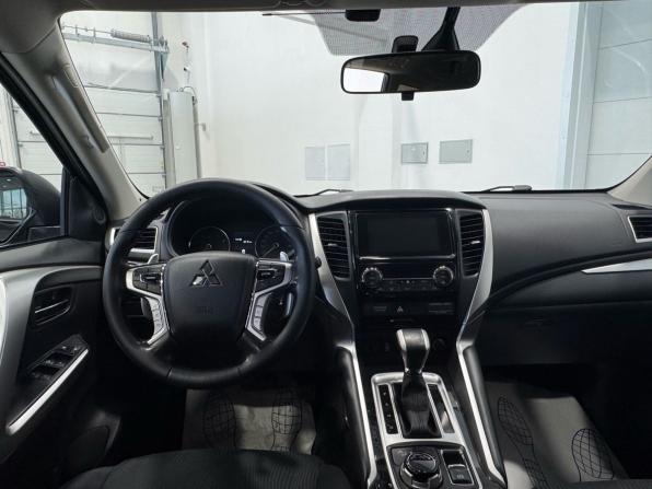Mitsubishi Pajero Sport III с пробегом 2019 года, цена 3 295 000 рублей, 89500 км, внедорожник, Автокод Объявления