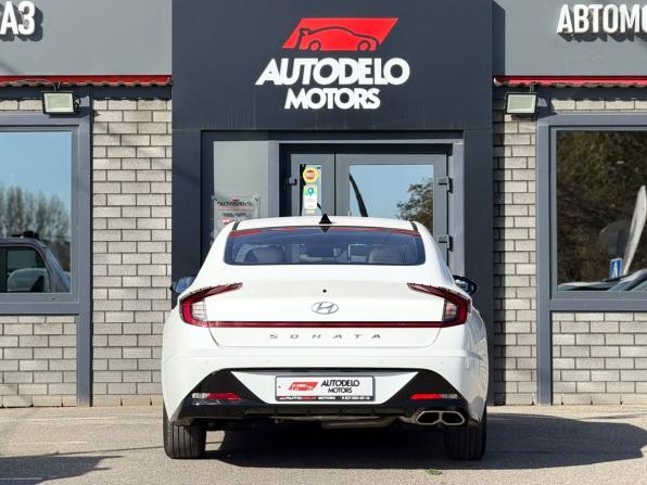 Hyundai Sonata VIII (DN8) с пробегом 2022 года, цена 3 330 000 рублей, 9200 км, седан, Автокод Объявления