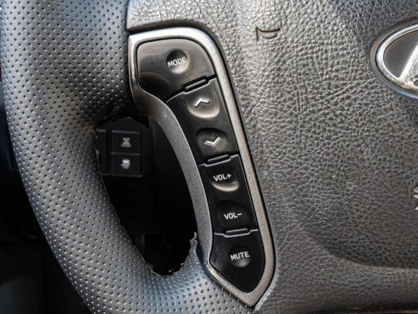 Hyundai Santa Fe II Рестайлинг с пробегом 2011 года, цена 1 070 000 рублей, 180801 км, внедорожник, Автокод Объявления